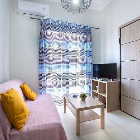 Joyfull Apartment In Piraeus Exterior photo